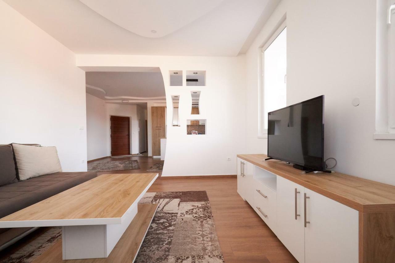 Urban Family Apartment *